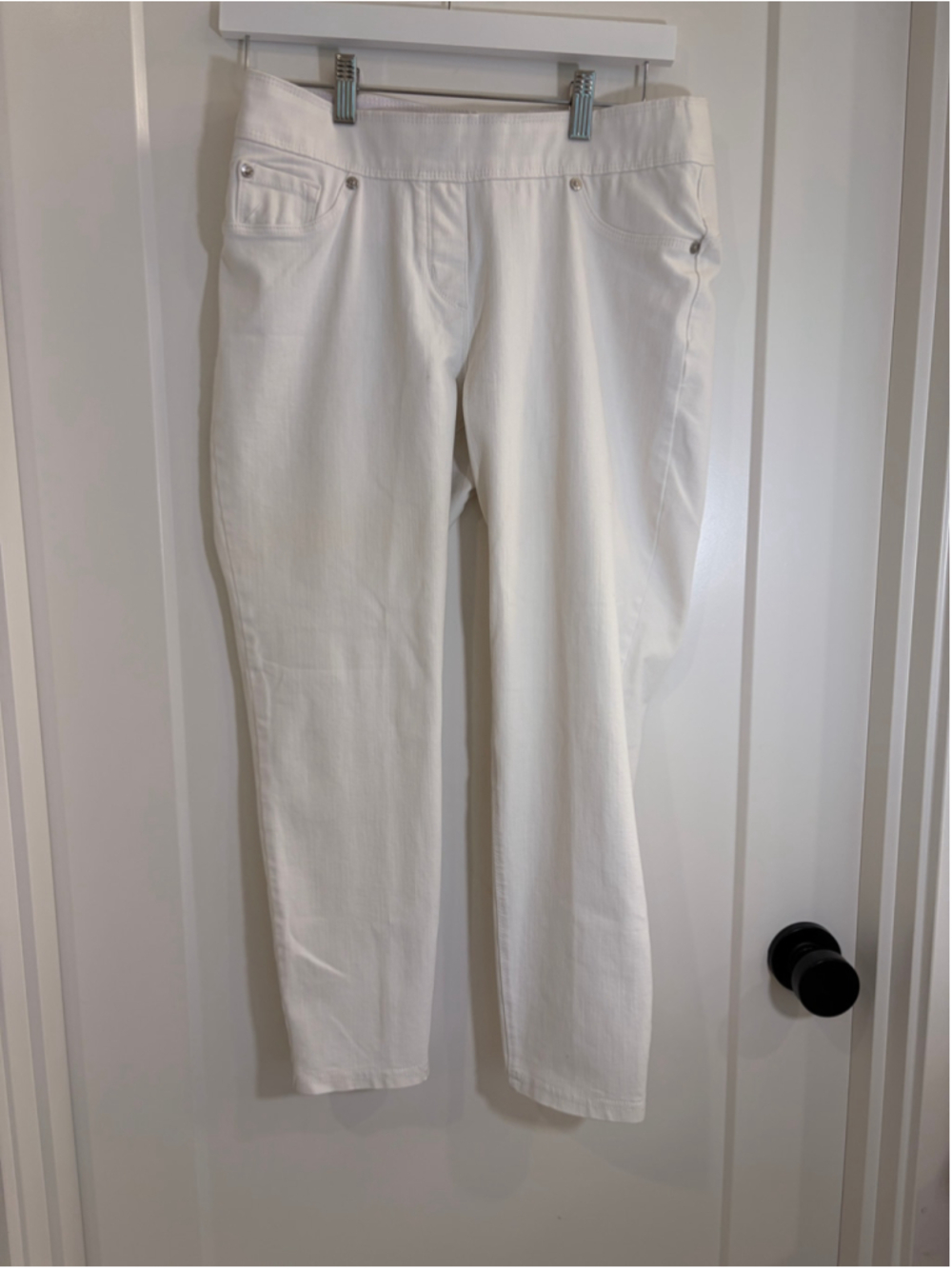 Nygard L Denim SLIMS 360 4-Way Stretch Pull On Ankle Jeans White Petite M 10P-12